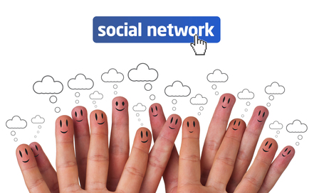 Social networks fingers faces